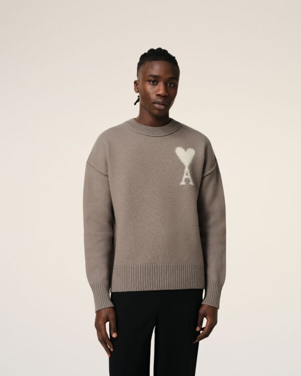 Pull Taupe Ami de Coeur En Laine – Image 2
