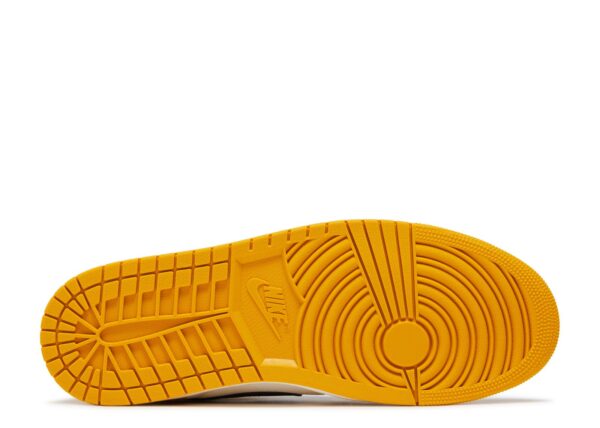 Air Jordan 1 Retro High OG Yellow Ochre – Image 2