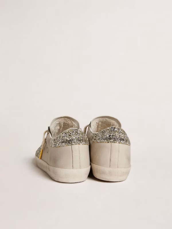 Super-Star LTD en cuir nappa ivoire avec étoile et contrefort à paillettes platine – Image 3