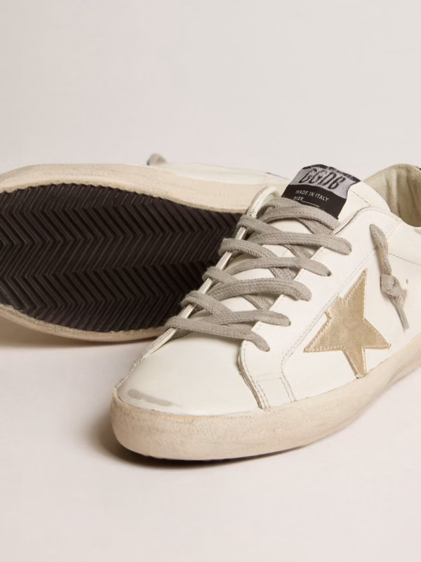 Super-Star avec étoile dorée et contrefort à paillettes noires – Image 3