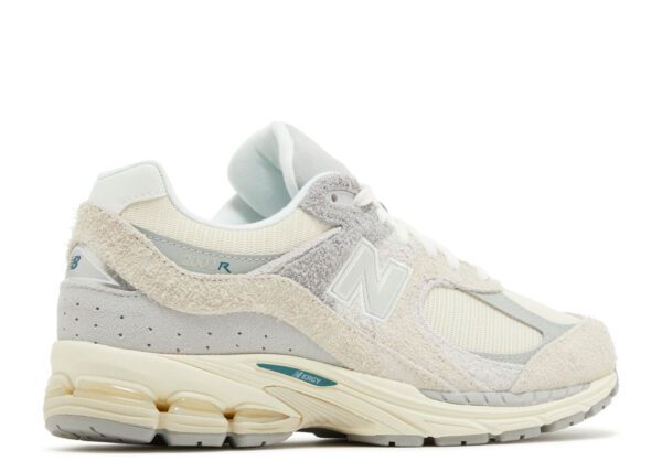 New Balance 2002R Linen – Image 3