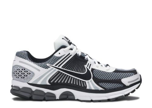 Nike-Zoom-Vomero-5-Dark-Grey-Black-White-1.jpg