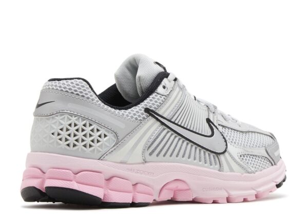 Nike Zoom Vomero 5 Photon Dust Pink Foam – Image 3