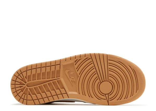 Air Jordan 1 Retro High OG Praline – Image 4