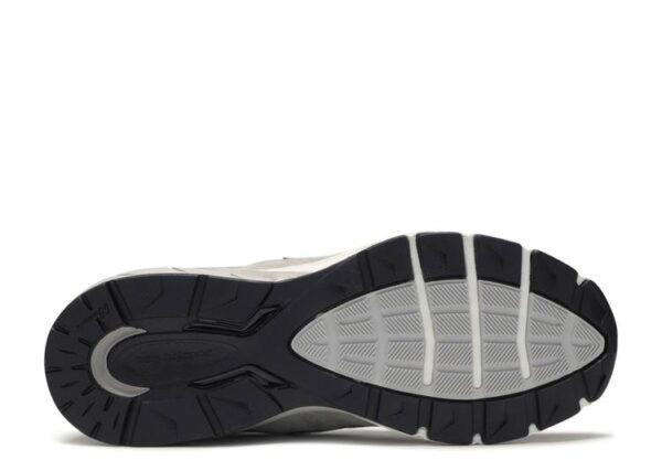 New Balance 990 v5 Grey – Image 4