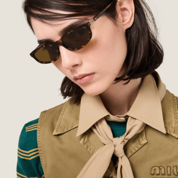 Lunettes de soleil Miu Regard - Verres vert plomb – Image 2